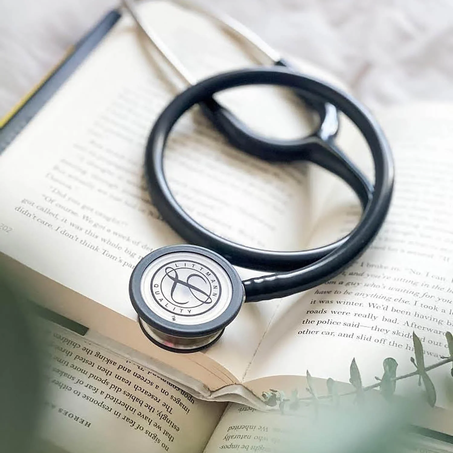 Littmann Classic III Monitoring Stethoscope: Black 5620 - Image 7