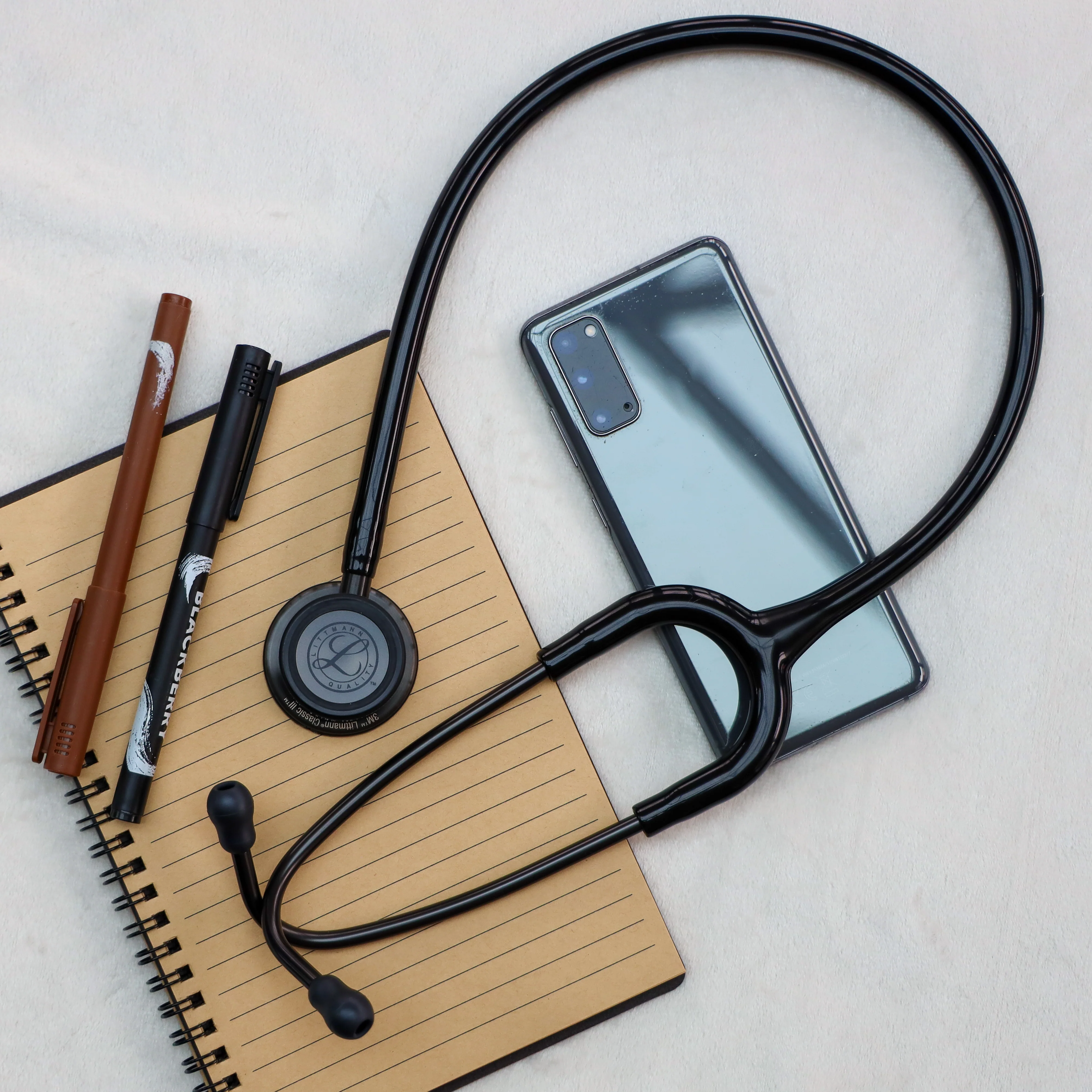 Littmann Classic III Monitoring Stethoscope: Black and Smoke 5811 - Image 2